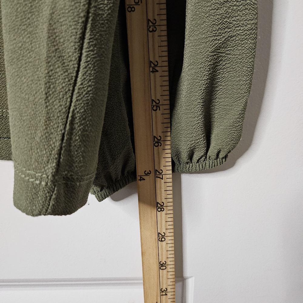 Kathy Ireland Blouse Size L Olive Green Peasant Elastic Cuffs Tie Neck Cottage - Picture 9 of 10